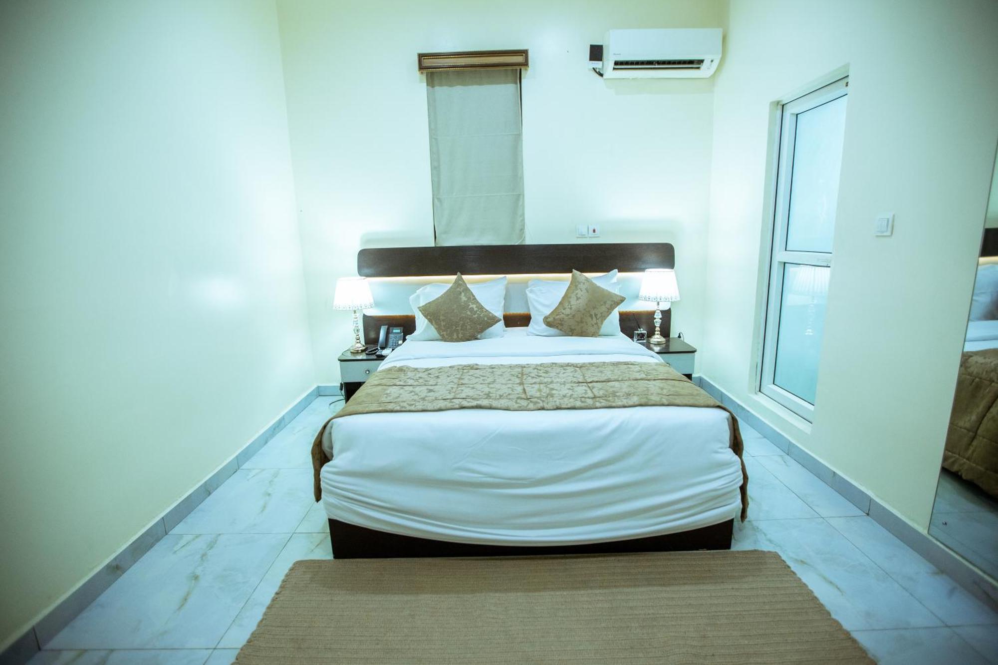 Apartment 79 Hotel & Suite Ikeja Zewnętrze zdjęcie